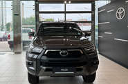 Toyota Hilux Legend