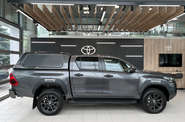 Toyota Hilux Legend