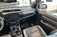 Toyota Hilux Legend