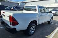 Toyota Hilux Business