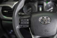 Toyota Hilux Business