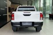 Toyota Hilux Business