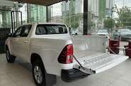 Toyota Hilux Business