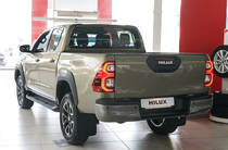 Toyota Hilux Legend