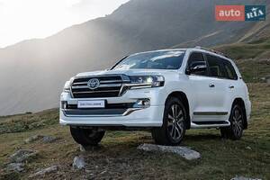 Toyota Land Cruiser 2019 року