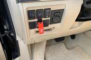 Toyota Land Cruiser 200 Base