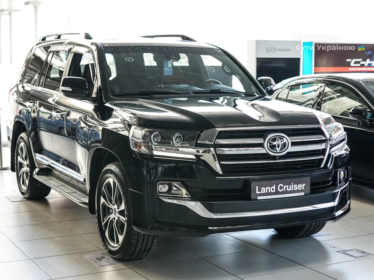 Toyota Land Cruiser 200 Executive Lounge