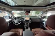 Toyota Land Cruiser 200 Executive Lounge