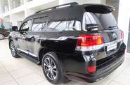 Toyota Land Cruiser 200 Executive Lounge