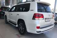 Toyota Land Cruiser 200 Executive Lounge