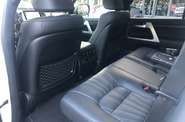 Toyota Land Cruiser 200 Executive Lounge