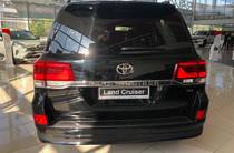 Toyota Land Cruiser 200 Executive Lounge