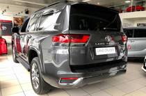 Toyota Land Cruiser 300 Premium