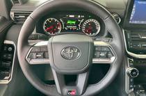 Toyota Land Cruiser 300 GR Sport