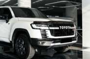 Toyota Land Cruiser 300 GR Sport