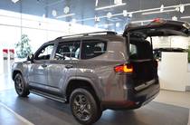 Toyota Land Cruiser 300 GR Sport