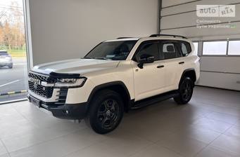 Toyota Land Cruiser 300 3.3D AT (299 к.с.) AWD 2022 Toyota Land Cruiser 300 3.3D AT (299 к.с.) AWD 2022