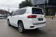 Toyota Land Cruiser 300 Premium