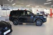 Toyota Land Cruiser 300 GR Sport