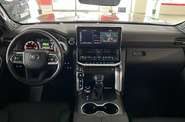 Toyota Land Cruiser 300 Premium