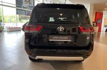 Toyota Land Cruiser 300 GR Sport