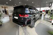 Toyota Land Cruiser 300 GR Sport