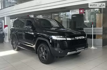 Toyota Land Cruiser 300