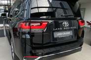 Toyota Land Cruiser 300 Premium