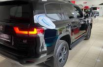 Toyota Land Cruiser 300 GR Sport