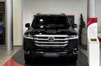 Toyota Land Cruiser 300 Premium