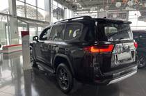 Toyota Land Cruiser 300 GR Sport