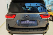 Toyota Land Cruiser 300 GR Sport