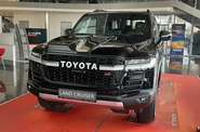 Toyota Land Cruiser 300 GR Sport