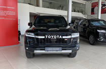 Toyota Land Cruiser 300 GR Sport