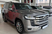 Toyota Land Cruiser 300 Premium
