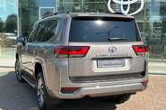 Toyota Land Cruiser 300 Premium