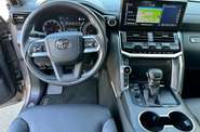 Toyota Land Cruiser 300 Premium