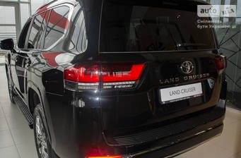 Toyota Land Cruiser 300 2023 Premium