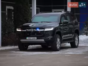 Toyota Land Cruiser 300