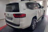 Toyota Land Cruiser 300 Prestige
