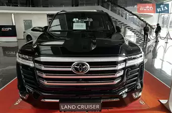 Toyota Land Cruiser 300