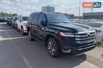 Toyota Land Cruiser 300