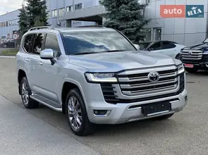 Toyota Land Cruiser 300