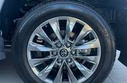Toyota Land Cruiser 300 Premium
