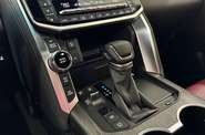 Toyota Land Cruiser 300 Premium