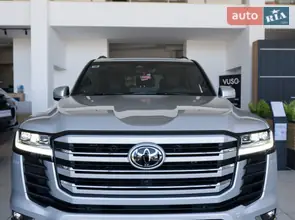 Toyota Land Cruiser 300
