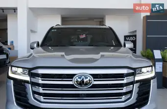 Toyota Land Cruiser 300