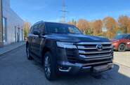 Toyota Land Cruiser 300 Premium