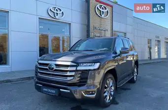 Toyota Land Cruiser 300