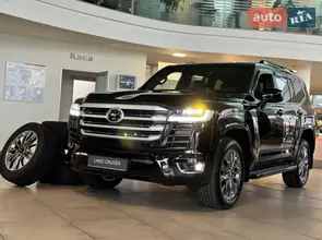 Toyota Land Cruiser 300